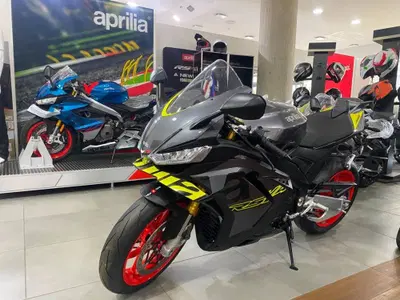 Aprilia RSV4 1100 (2025 - 26) usata
