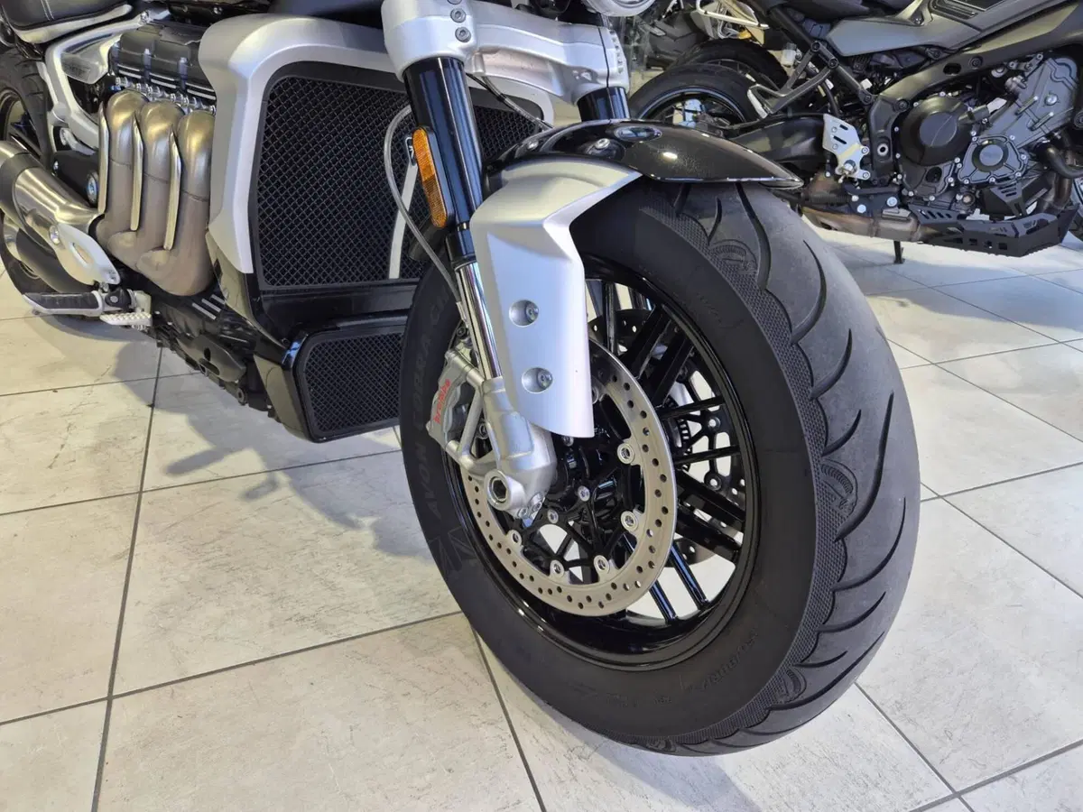 Triumph Rocket 3 R (2021 - 24) (10)