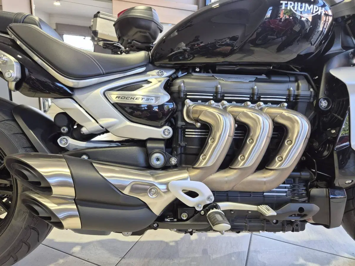 Triumph Rocket 3 R (2021 - 24) (14)