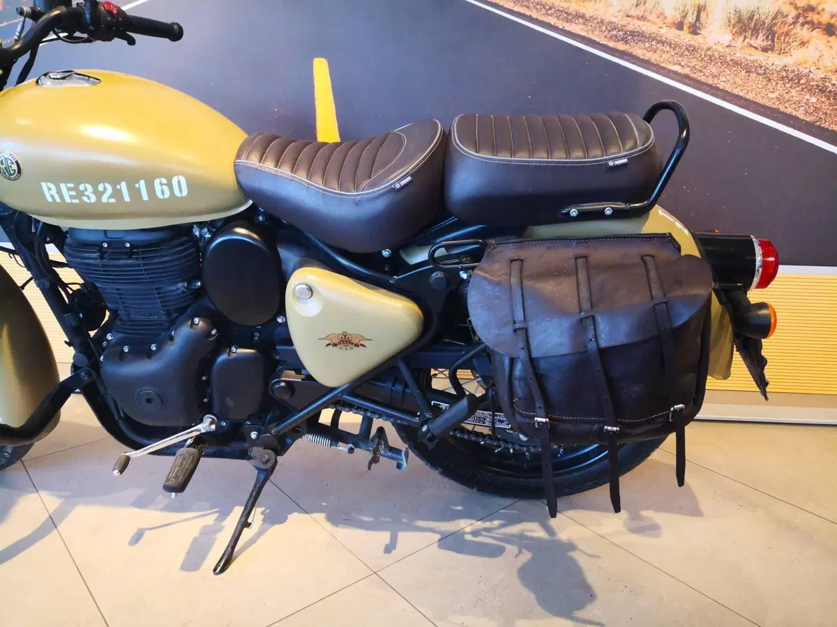 Royal Enfield Classic 350 (2021 - 26) (9)