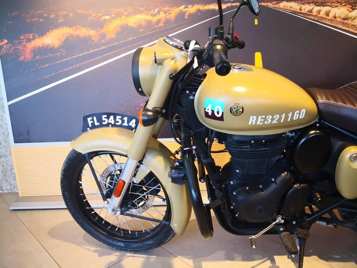 Royal Enfield Classic 350 (2021 - 26) (10)