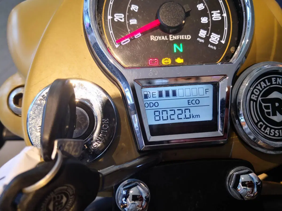 Royal Enfield Classic 350 (2021 - 26) (12)