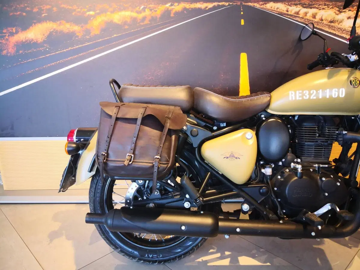 Royal Enfield Classic 350 (2021 - 26) (5)