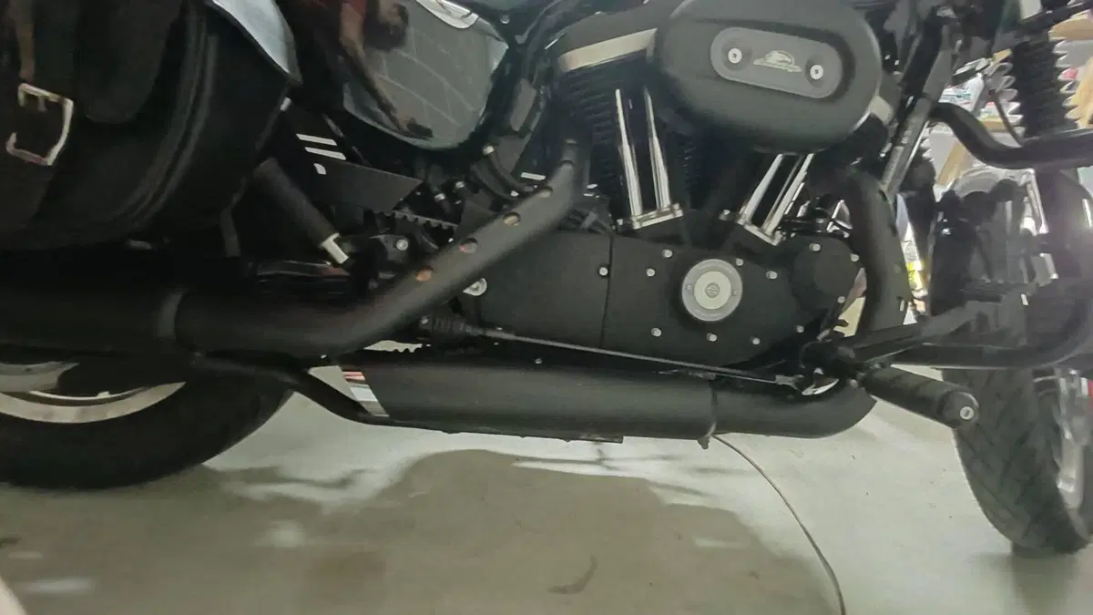 Harley-Davidson 883 R (2008 - 16) - XL 883R (8)