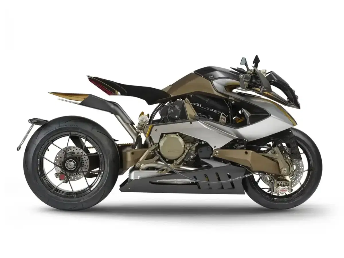 Vyrus Alien. Col motore Ducati supera i 200 cavalli! (2)