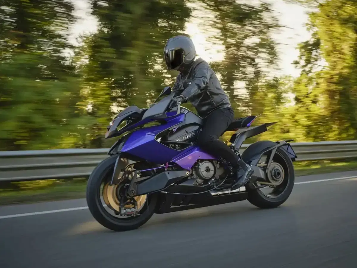 Vyrus Alien. Col motore Ducati supera i 200 cavalli! (4)