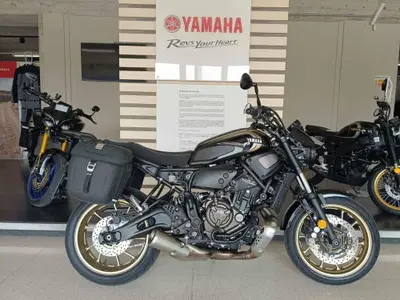 Yamaha XSR 700 (2022 - 26) usata