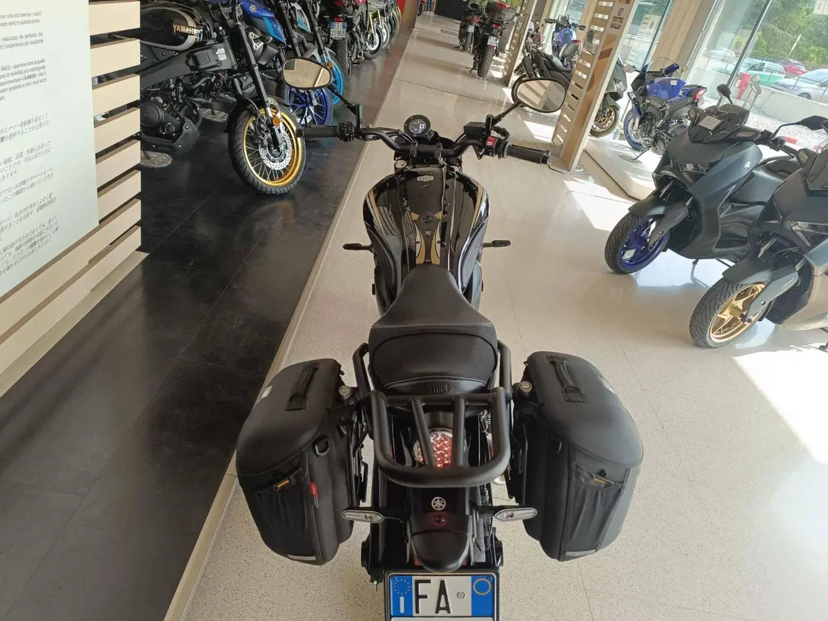 Yamaha XSR 700 (2022 - 26) (3)