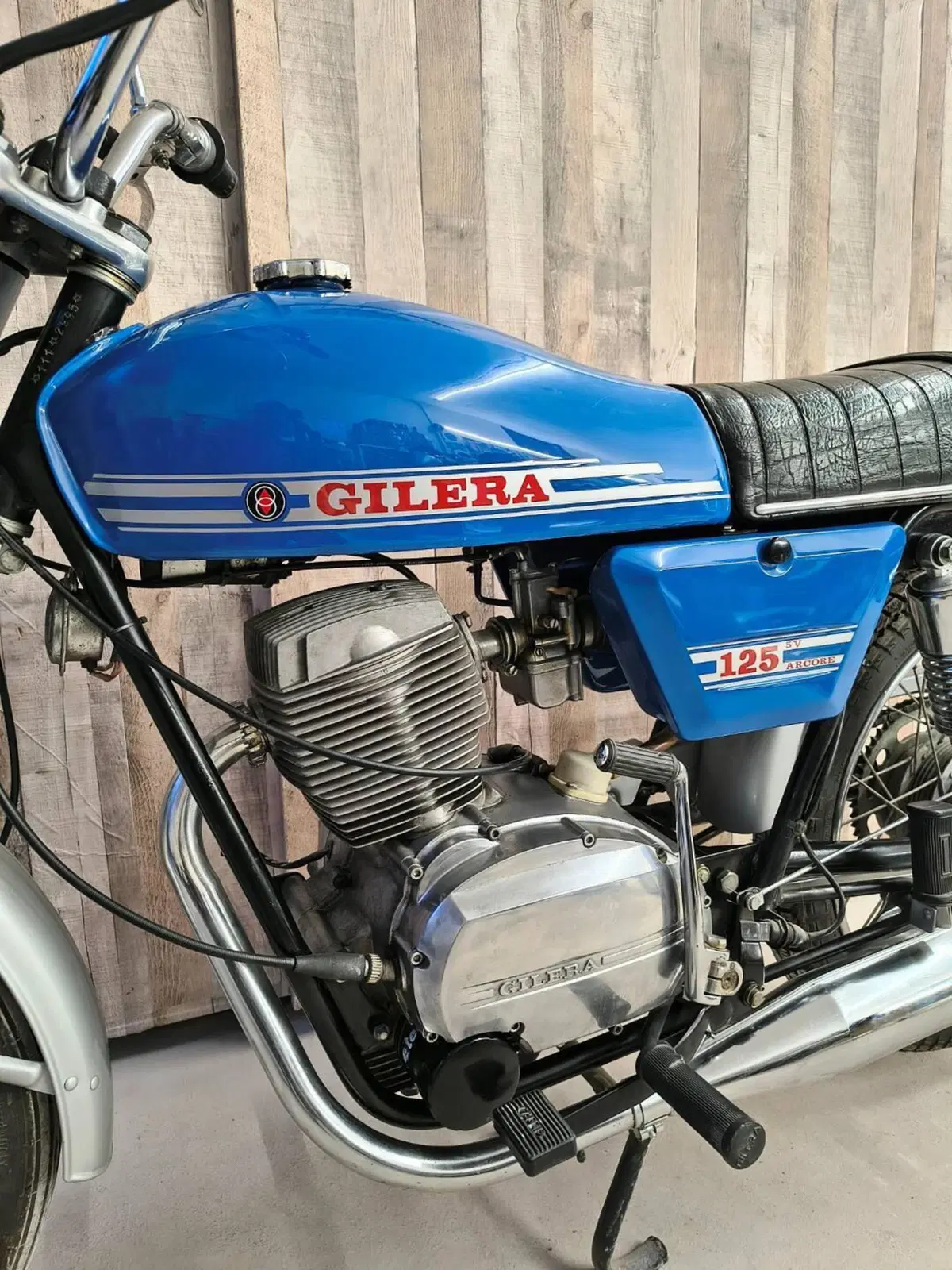 Gilera Arcore 125 (4)