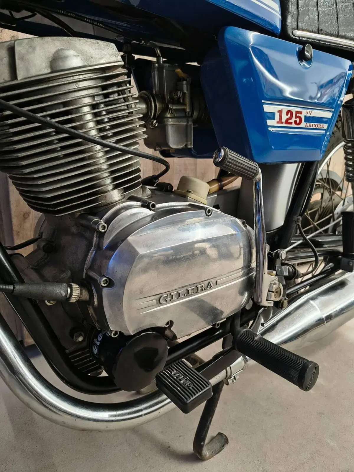 Gilera Arcore 125 (6)