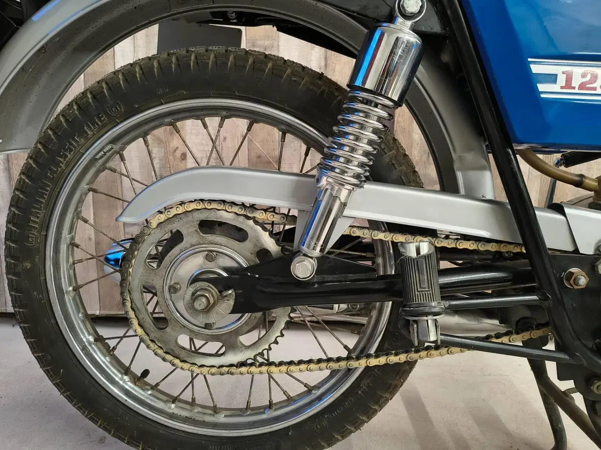 Gilera Arcore 125 (12)