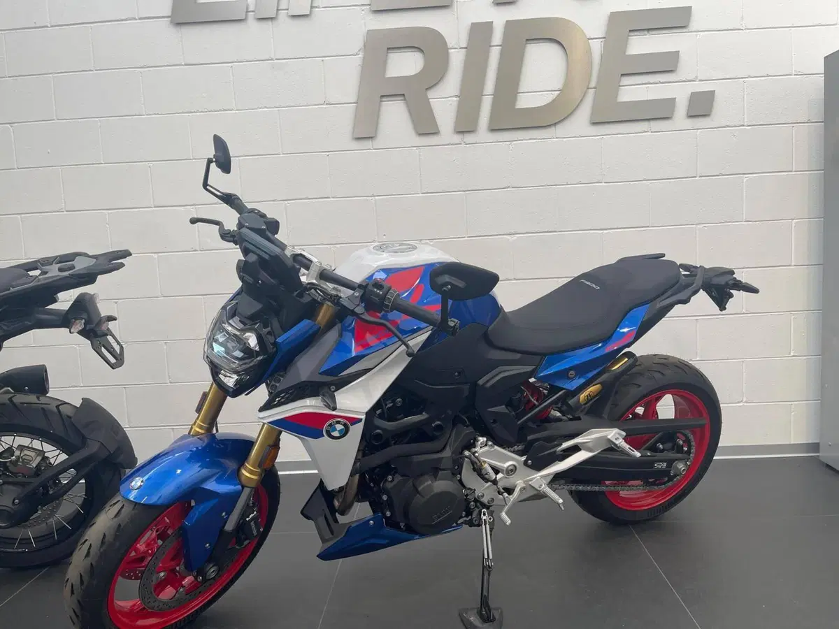 Bmw F 900 R (2025 - 27) (2)