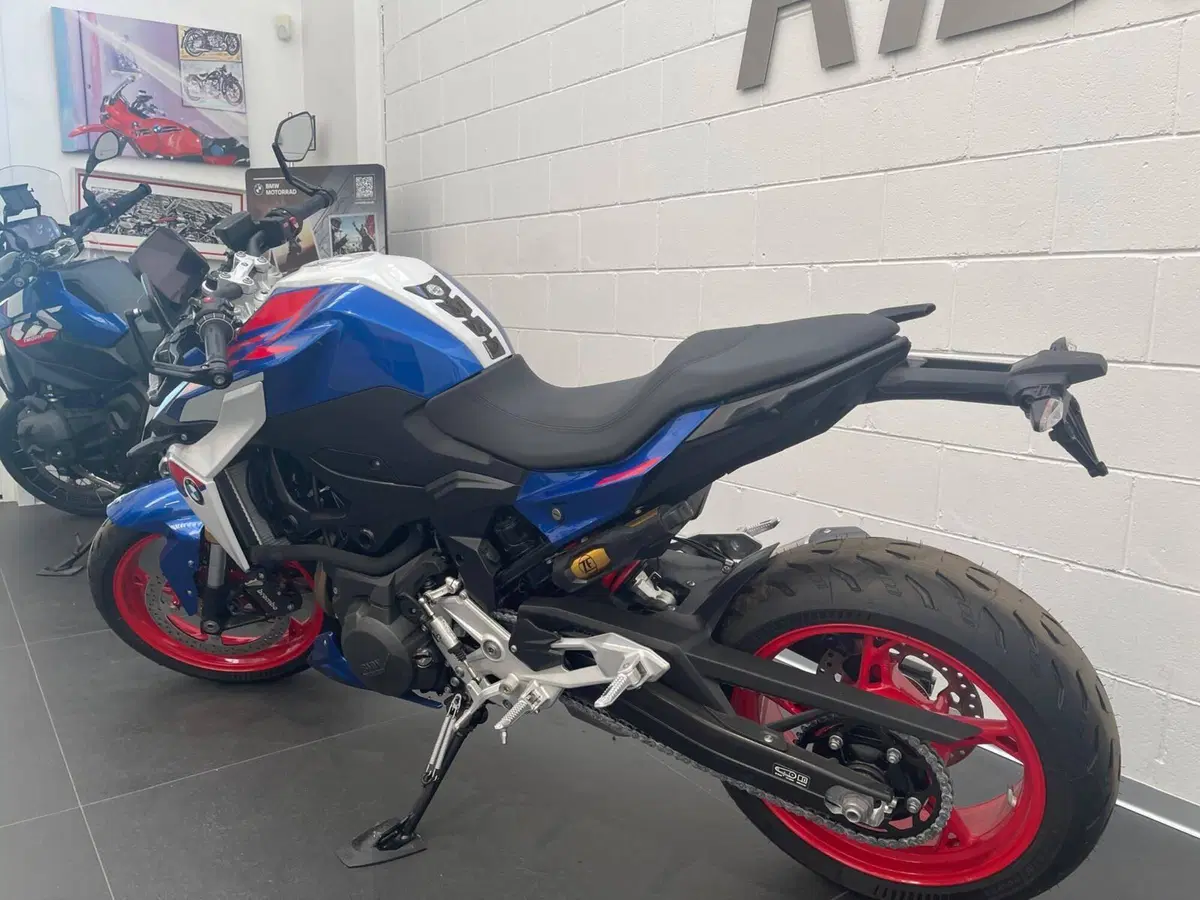 Bmw F 900 R (2025 - 27) (3)