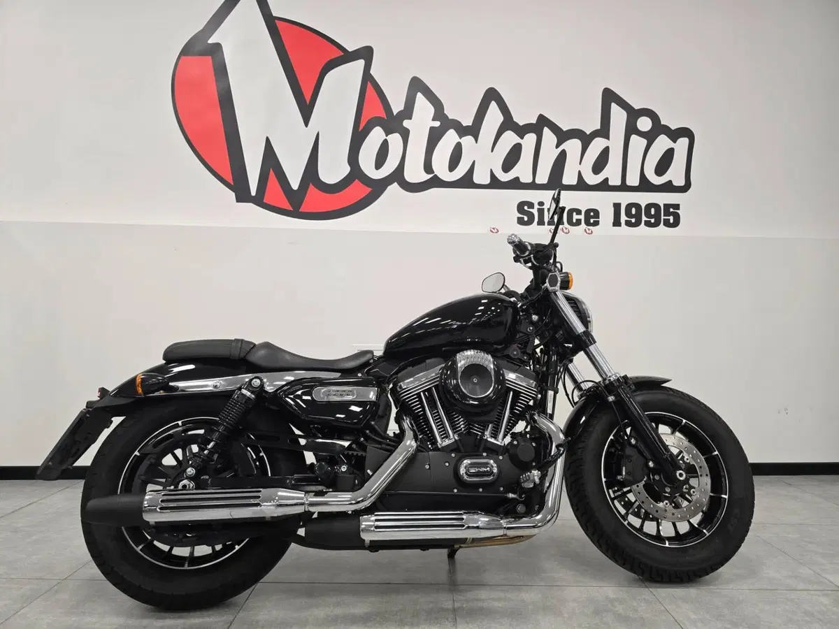 Swm Stormbreaker V1200 (2024 - 25) (3)