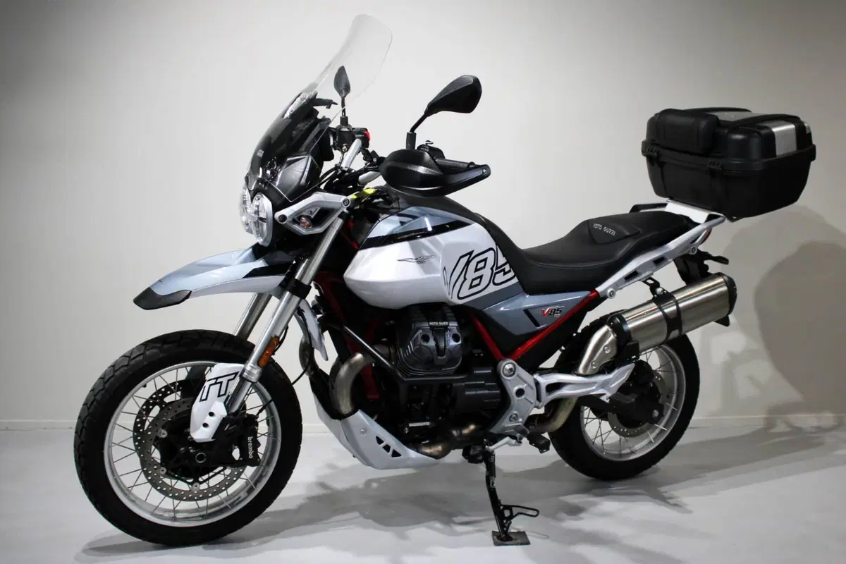 Moto Guzzi V85 TT (2024 - 26) (3)