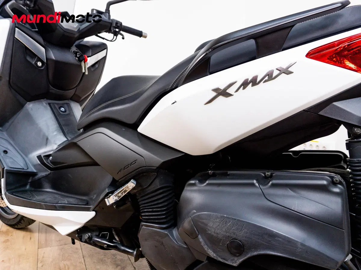 Yamaha X-Max 400 Tech Max (2020) (10)