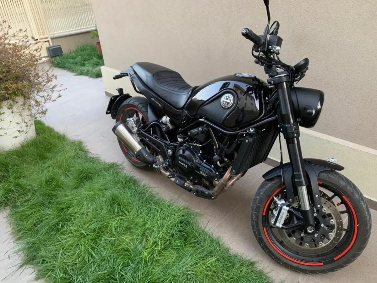 Benelli Leoncino 500 ABS (2017 - 20)