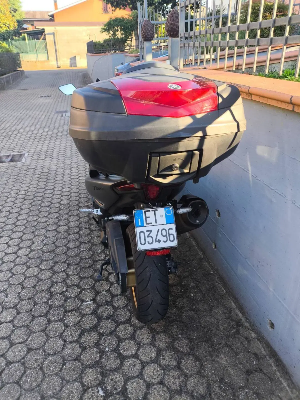 Yamaha T-Max 560 Tech Max (2020) (3)