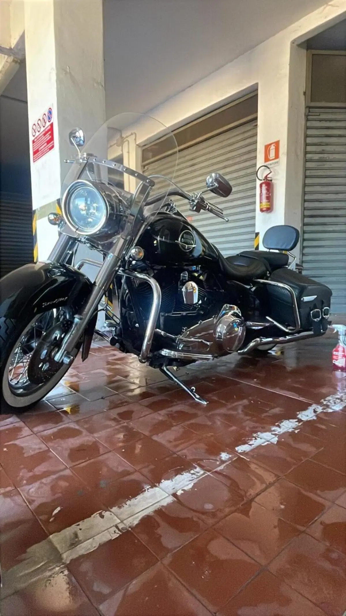 Harley-Davidson 1584 Road King Classic (2007 - 11) - FLHRCI (5)