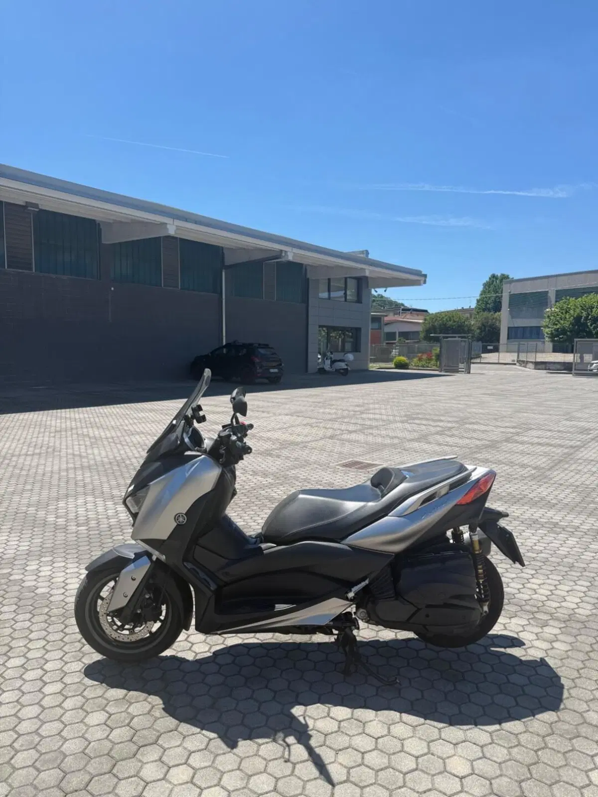 Yamaha X-Max 400 ABS (2017 - 20) (4)