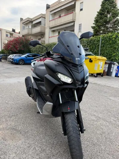 Aprilia SR GT 125 (2022 - 24) usata