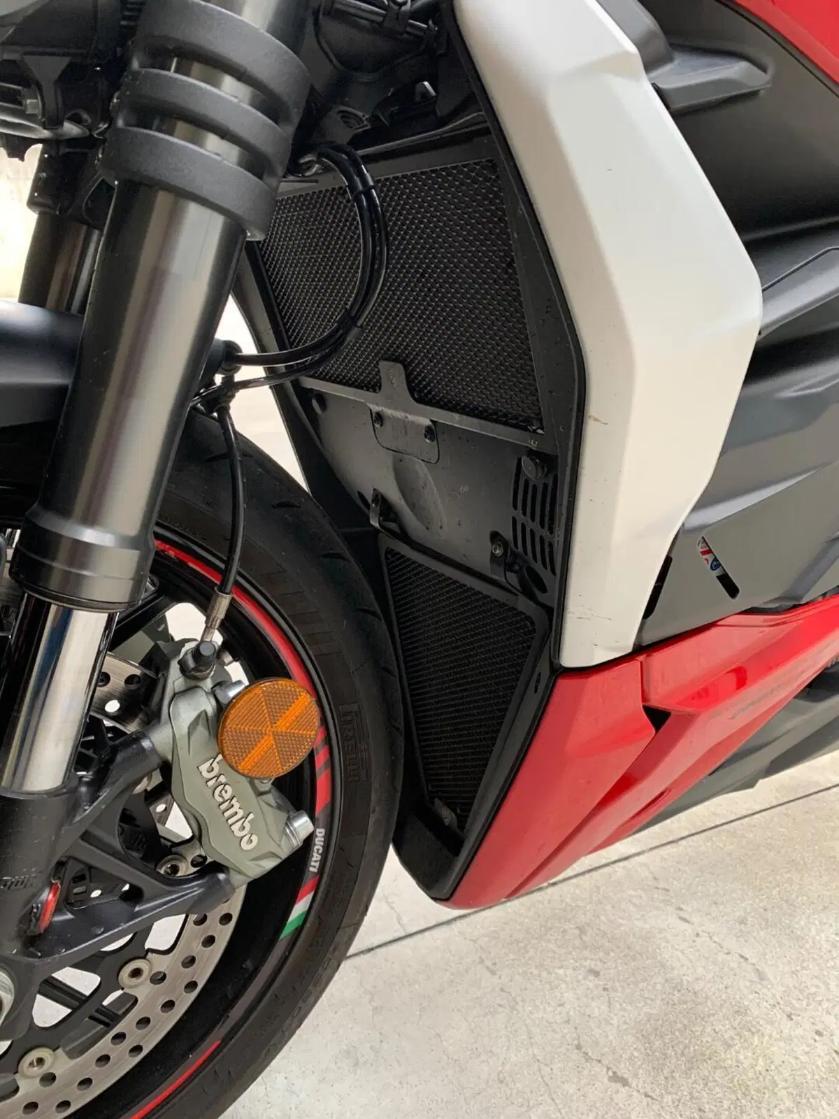Ducati Streetfighter V2 (2022 - 24) (5)