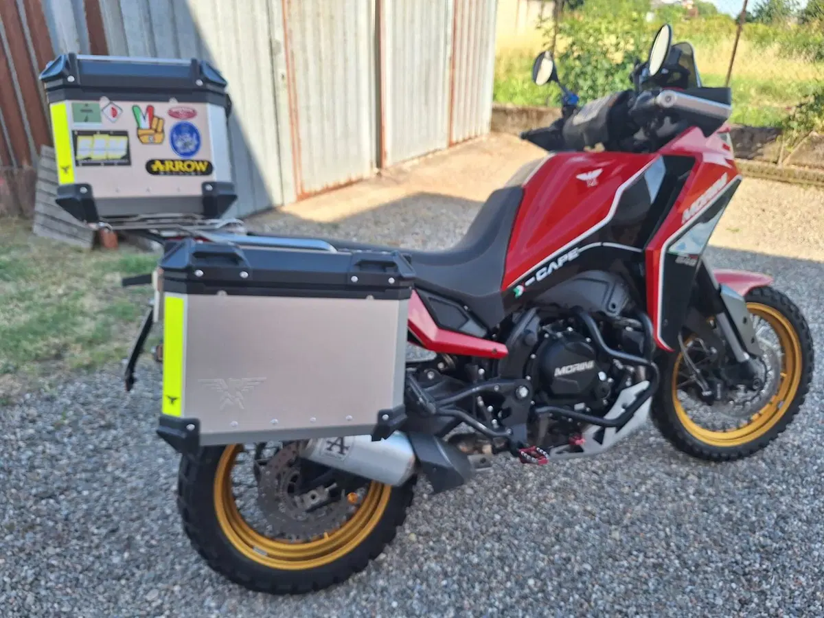 Moto Morini X-Cape 650 Gold Wheels Edition (2022 - 26) (2)