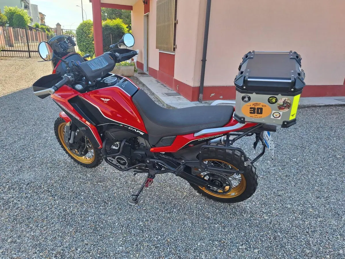 Moto Morini X-Cape 650 Gold Wheels Edition (2022 - 26) (12)