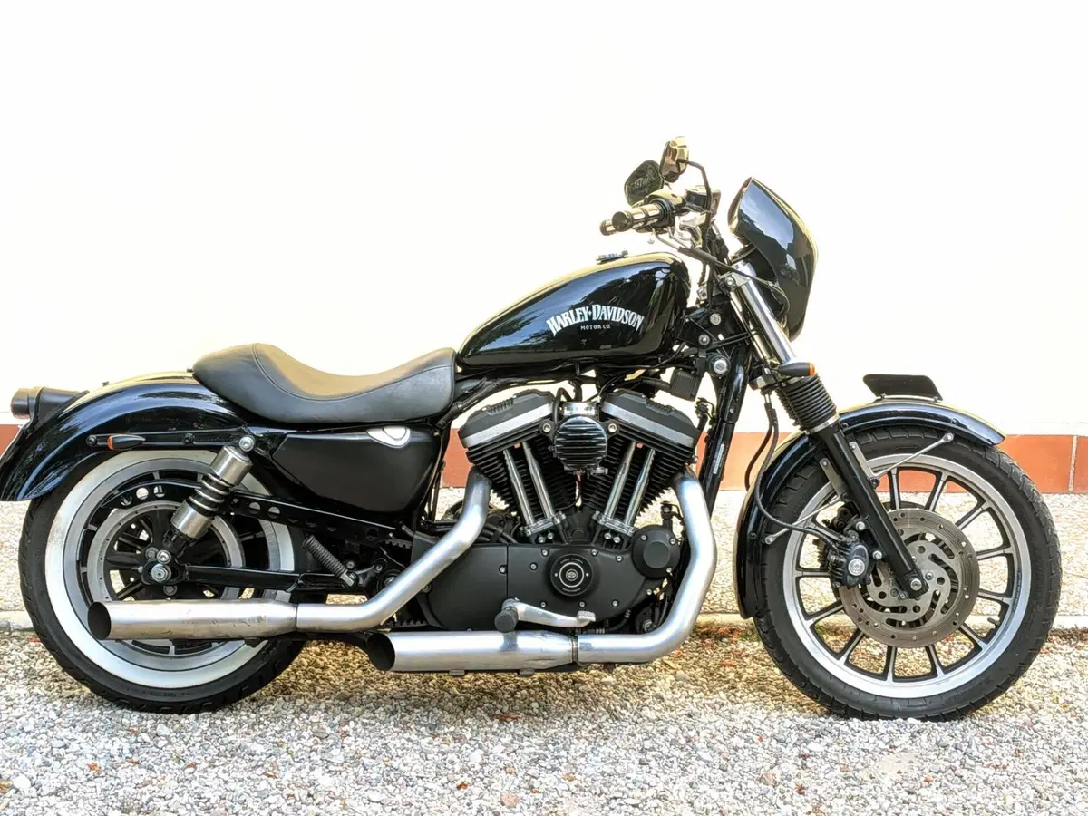Harley-Davidson 883 R (2004 - 05) - XL 883R