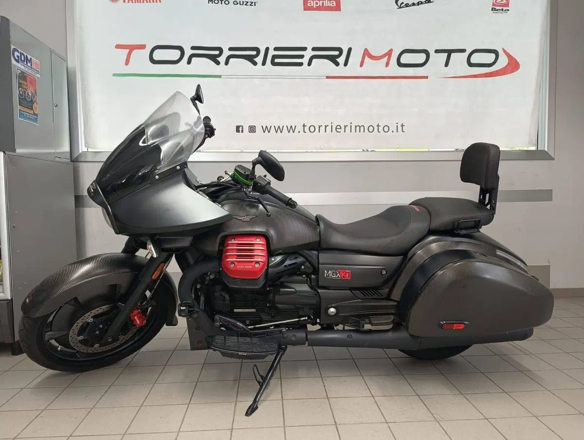 Moto Guzzi MGX 21 1400 (2016 - 20) (5)