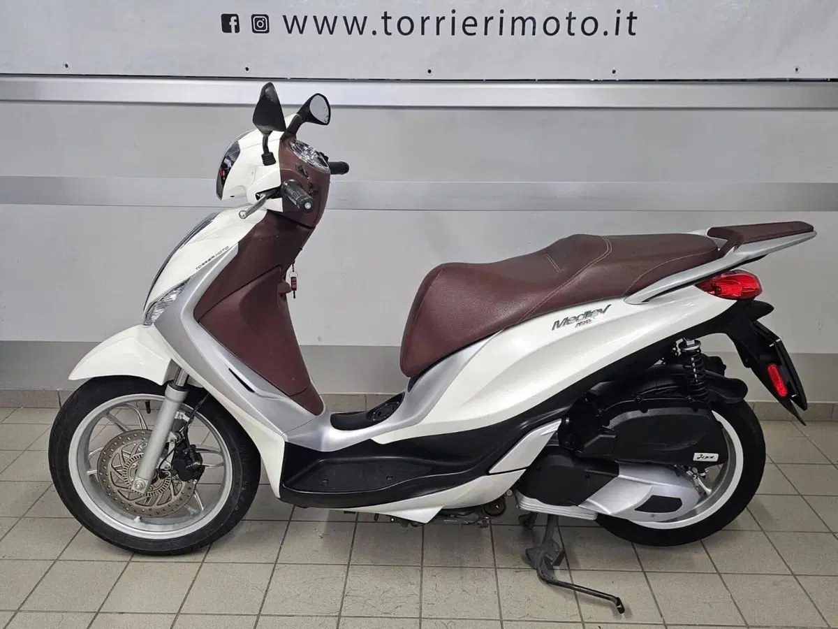 Piaggio Medley 150 ABS (2016 - 19) (4)