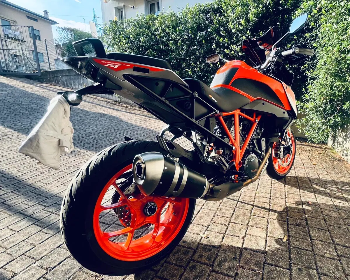 KTM 1290 Super Duke GT ABS (2016 - 18) (8)