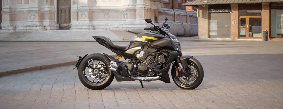 Ducati Diavel V4 (2023 - 26) (2)
