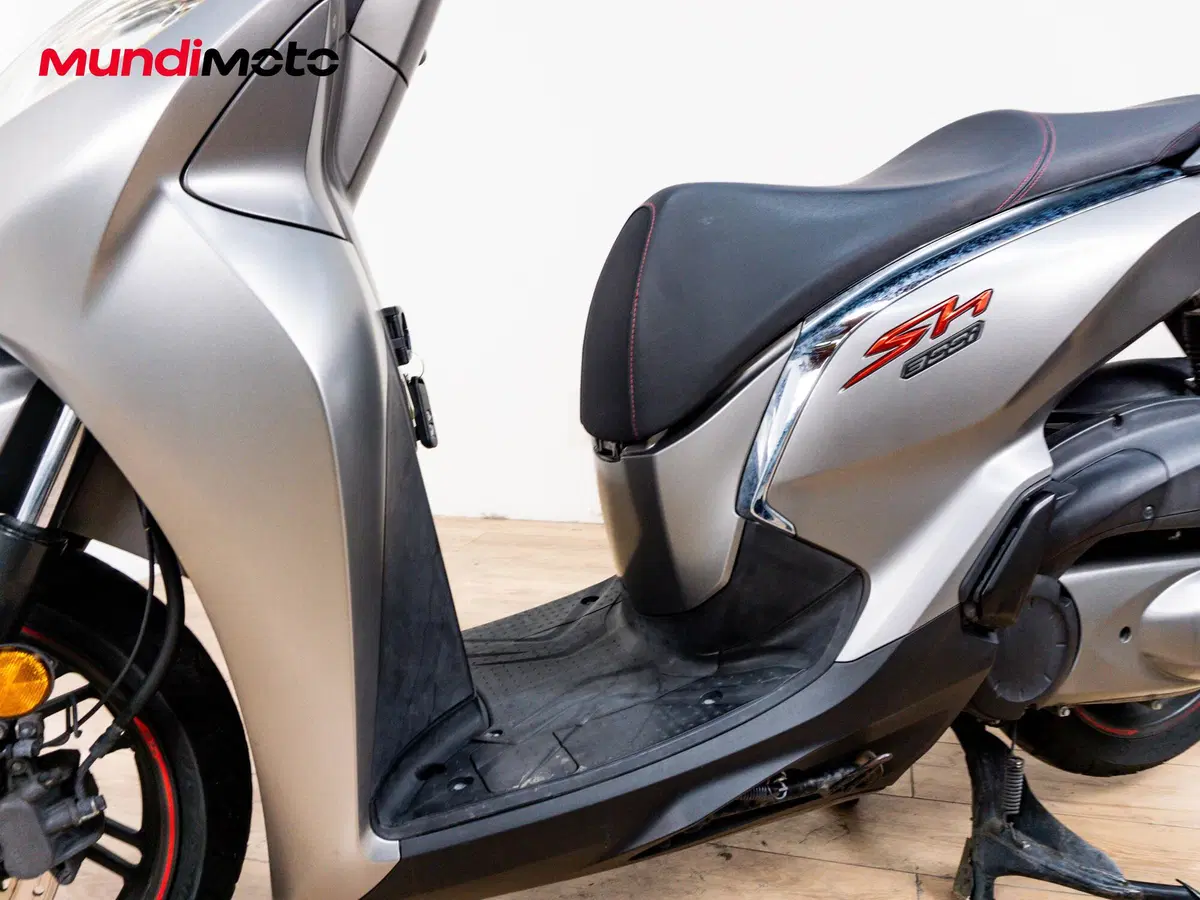 Honda SH 300 i ABS (2011 - 13) (9)