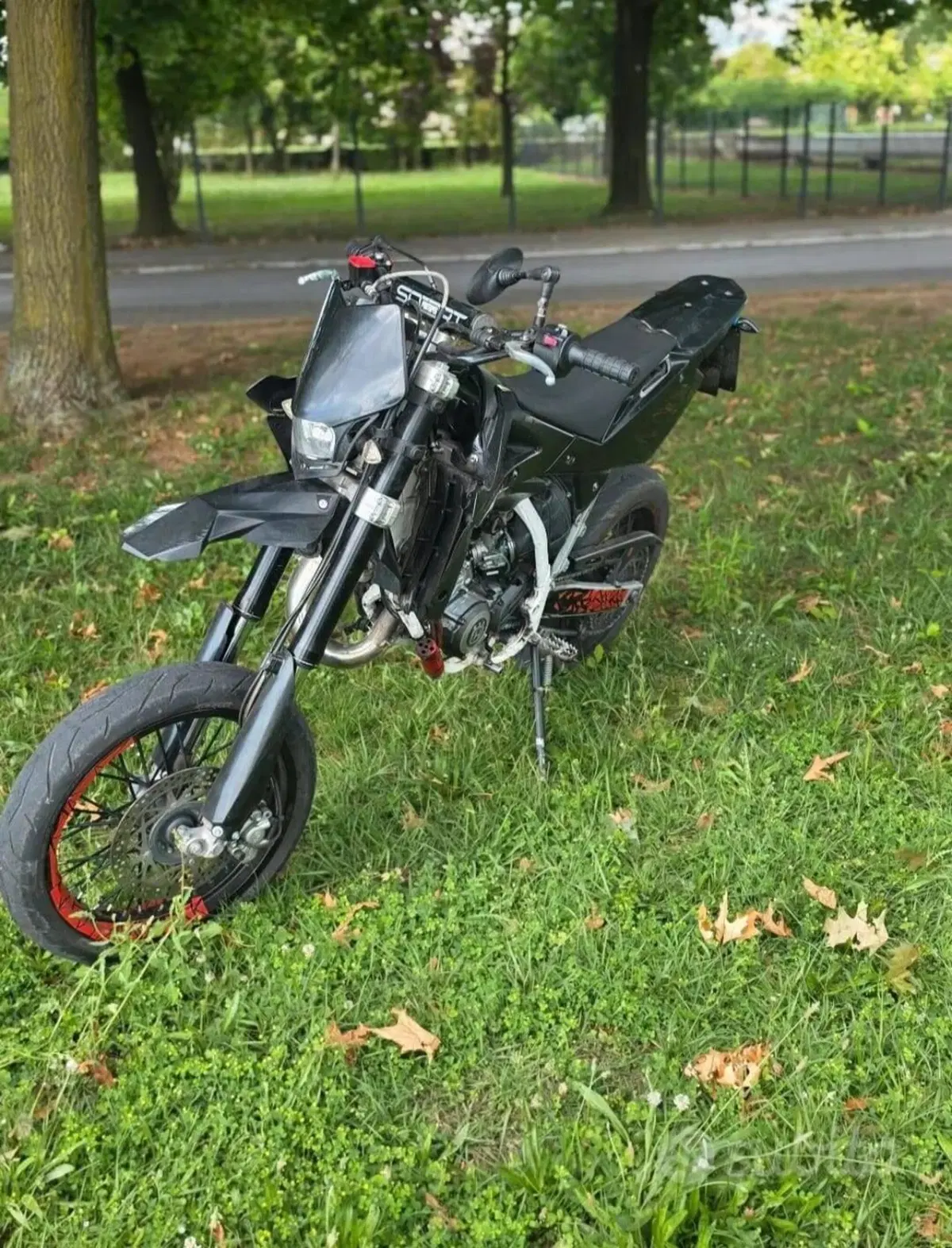 Husqvarna CR 125 (2011 - 12) (2)