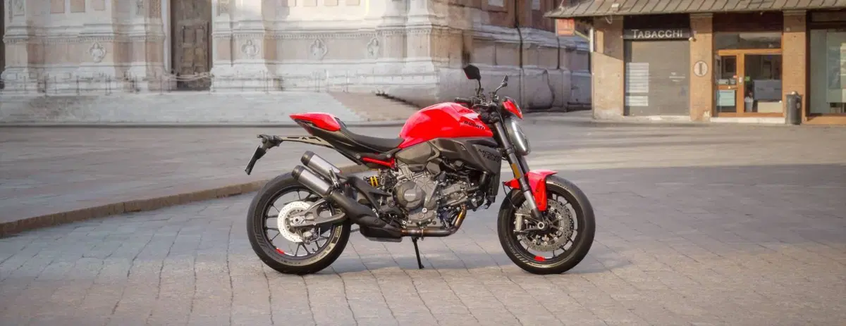 Ducati Monster 890 + (2026)
