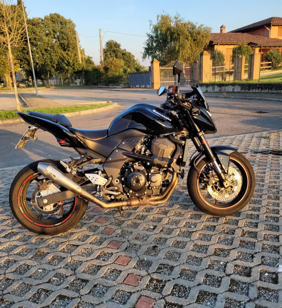 Kawasaki Z 750 (2007 - 14) (2)