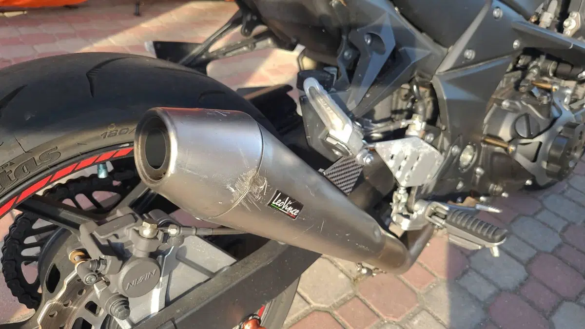 Kawasaki Z 750 (2007 - 14) (10)