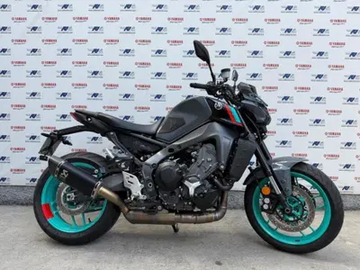 Yamaha MT-09 (2021 - 23) usata