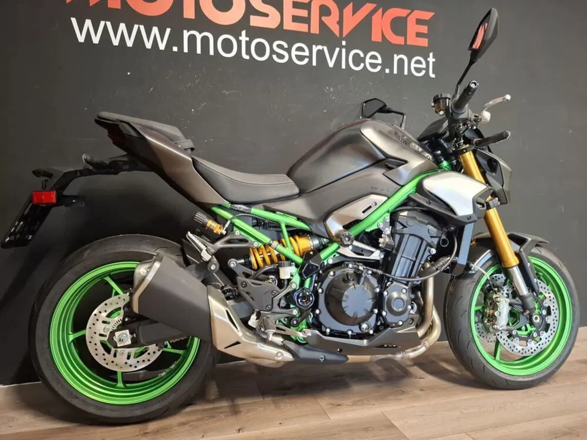 Kawasaki Z 900 SE (2025 - 26) (6)