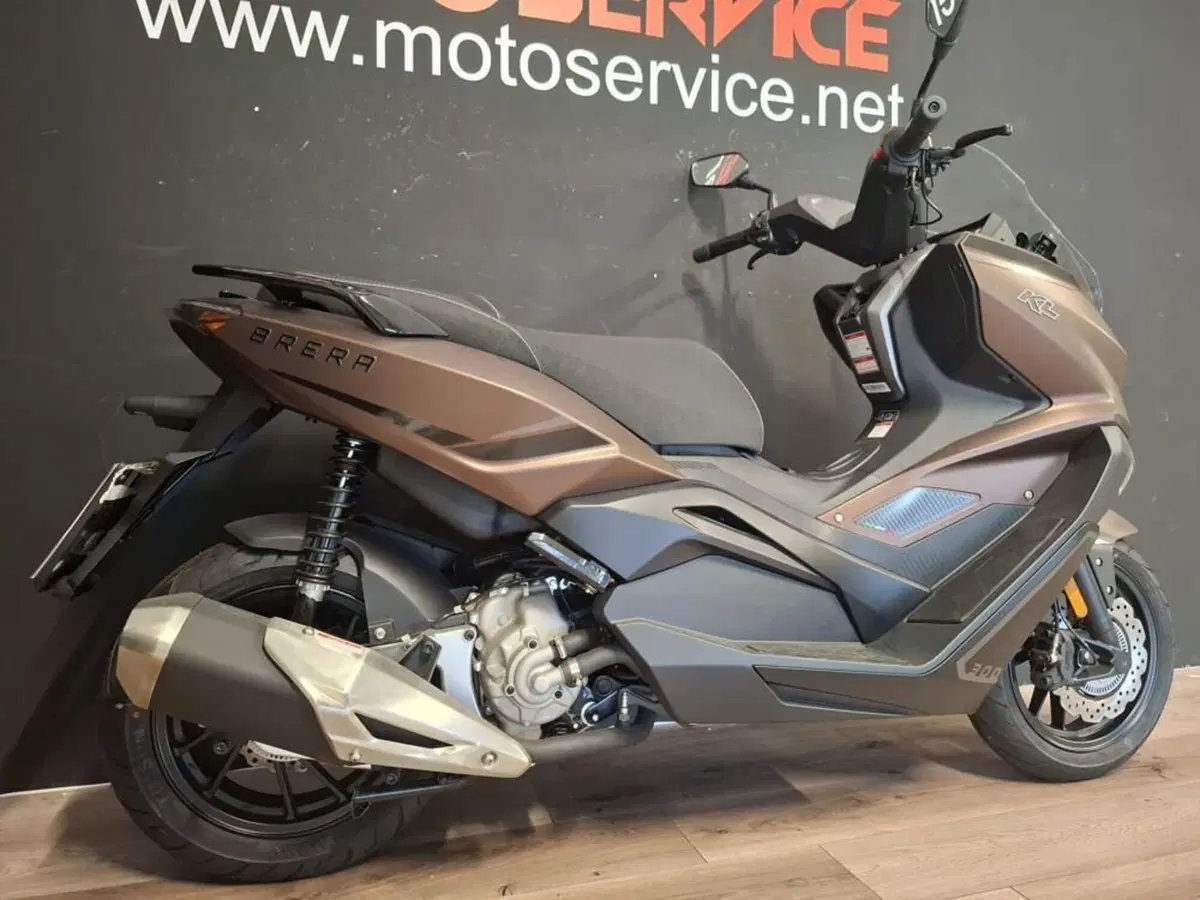 Kl Brera 300 (2022 - 25) (6)