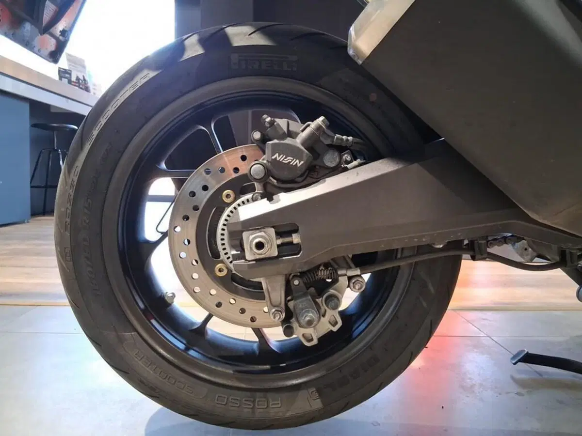 Honda Forza 750 DCT Style (2021 - 24) (13)