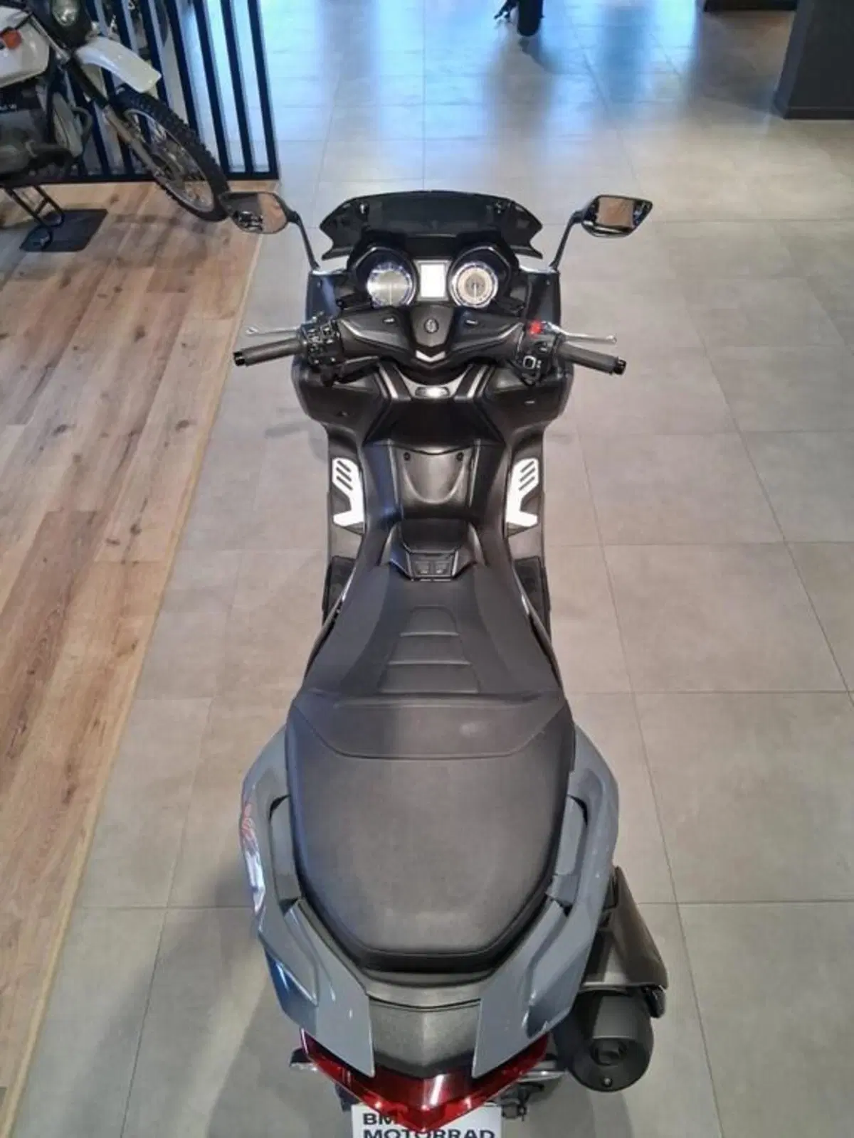 Yamaha T-Max 560 Tech Max (2021) (7)