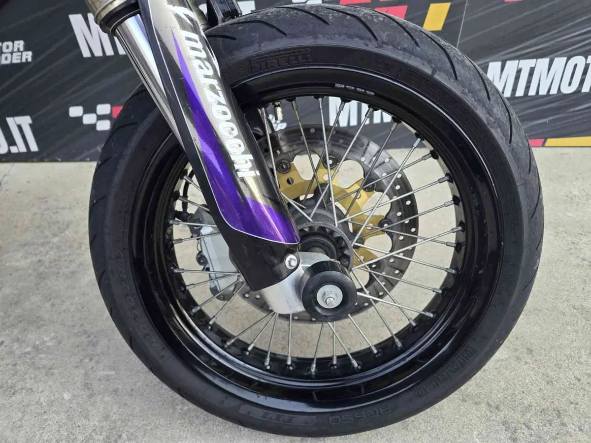 Husqvarna SM 510 R (2009) (7)
