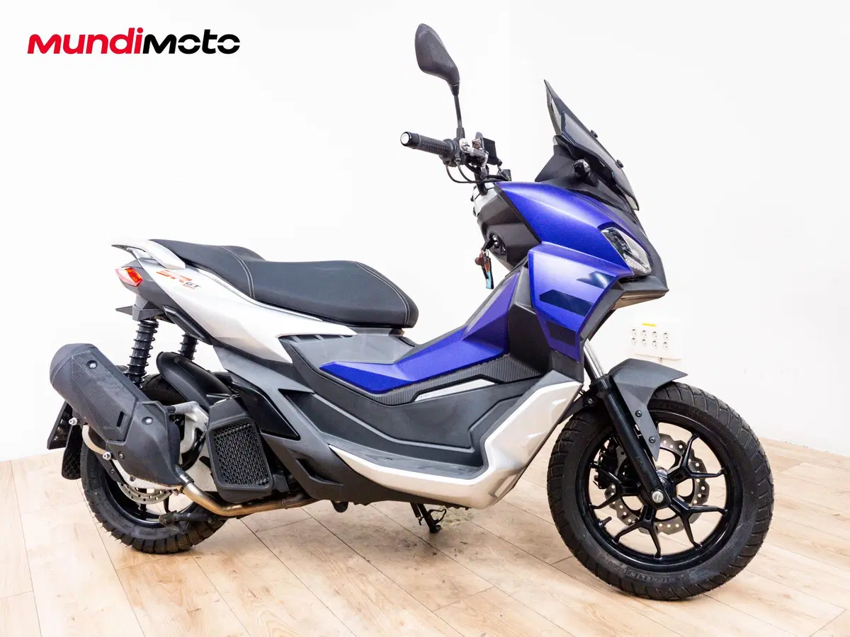 Aprilia SR GT 125 (2025 - 26) (2)