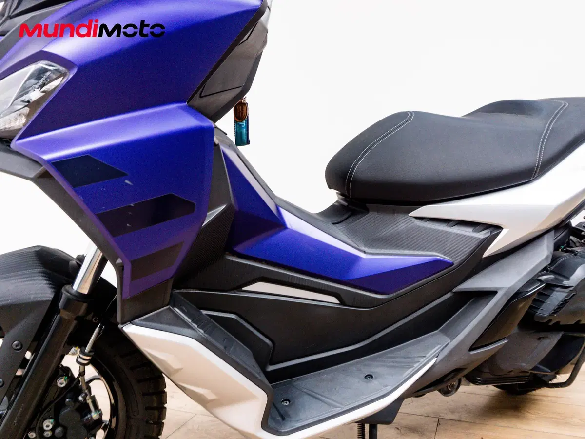 Aprilia SR GT 125 (2025 - 26) (9)