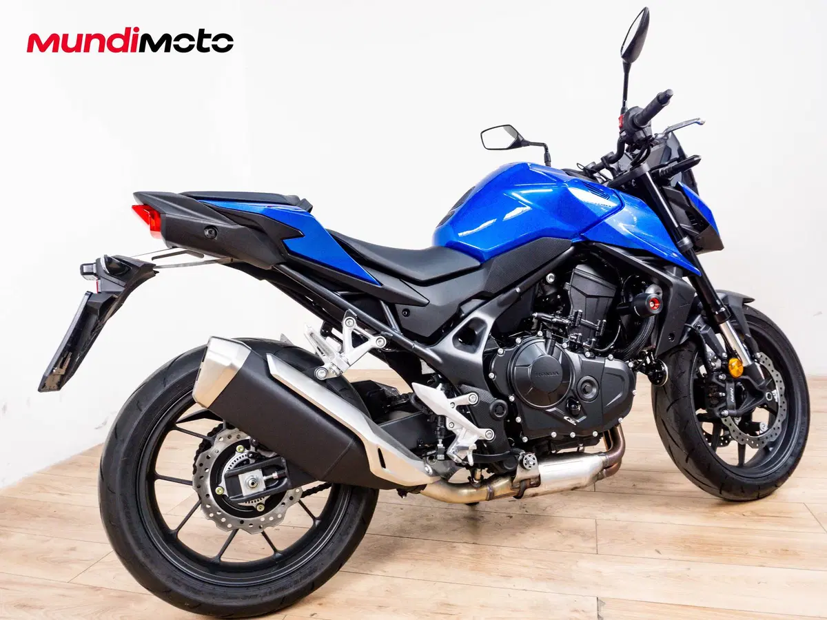 Honda CB 750 Hornet (2025) (3)