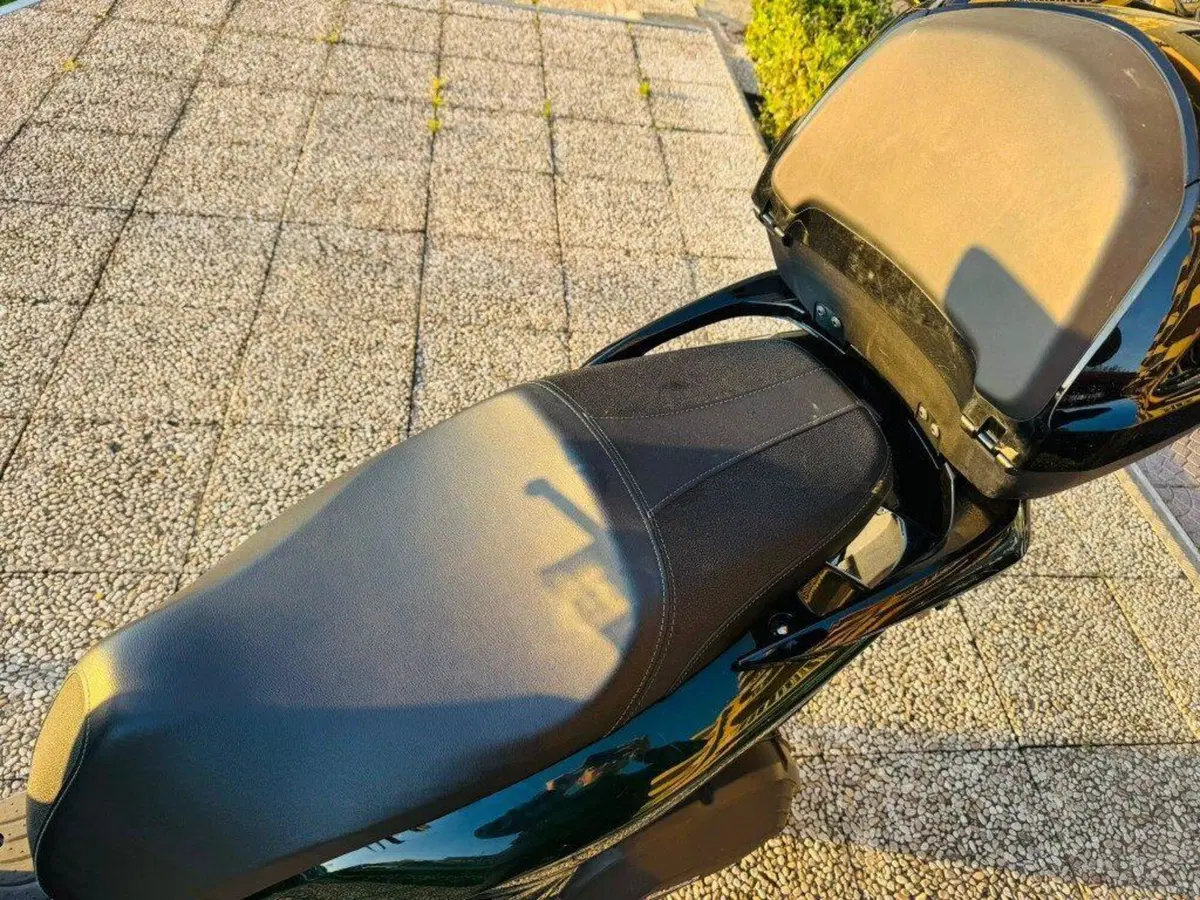 Honda SH 150i Vetro (2024 - 25) (6)