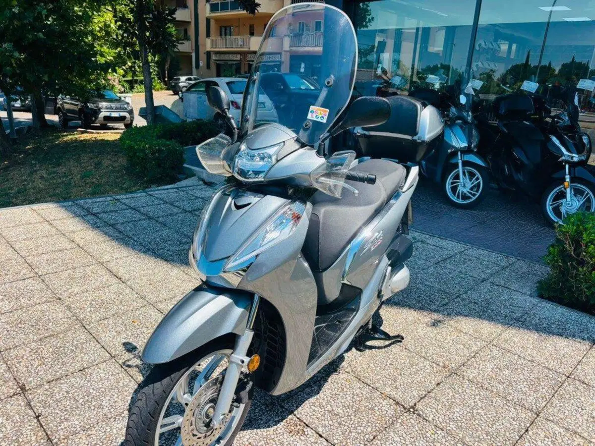 Honda SH 300 i ABS (2013 - 14) (3)