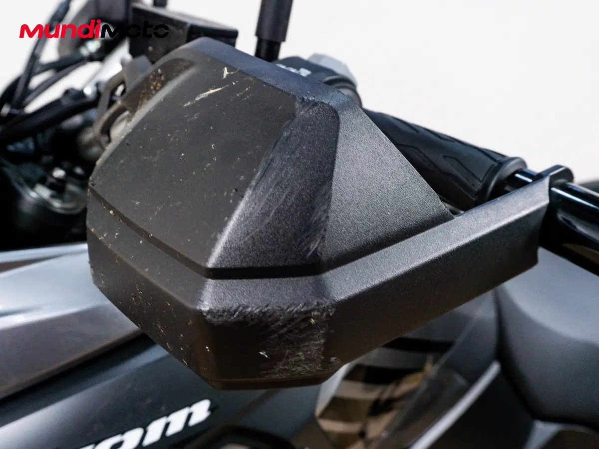 Suzuki V-Strom 1000 ABS (2014 - 17) (13)